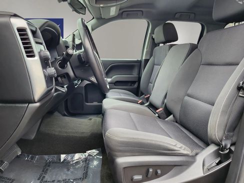 Used 2018 Chevrolet Silverado 1500 LT w/ All Star Edition image 10