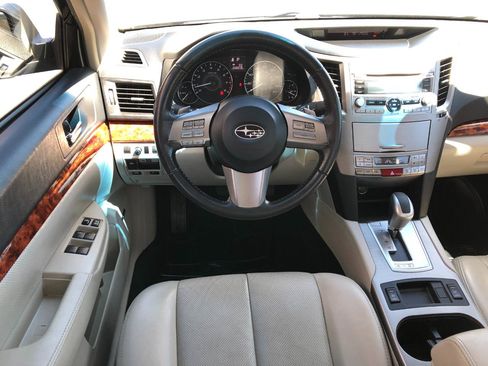 Used 2011 Subaru Legacy 2.5i Limited w/ Popular Equipment Group 2B AWD/4WD image 17