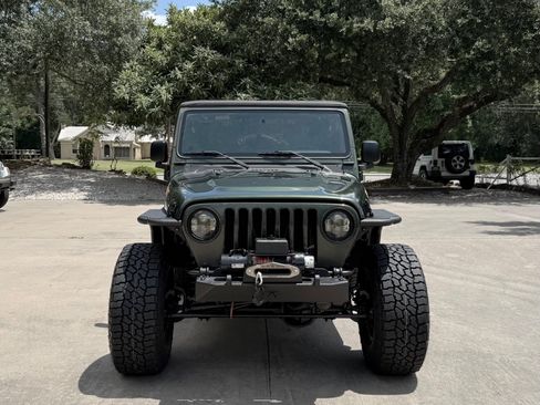 Used 2004 Jeep Wrangler X w/ Convenience Group AWD/4WD image 2
