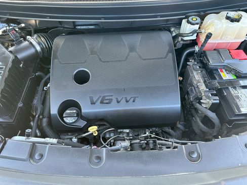 Used 2018 Chevrolet Traverse LT AWD/4WD image 35