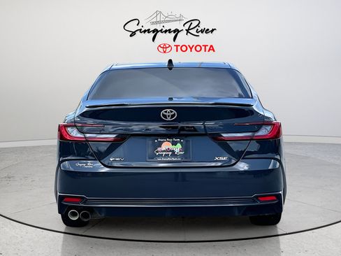 Used 2025 Toyota Camry XSE FWD image 5