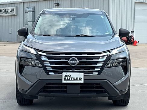 Used 2024 Nissan Rogue S AWD/4WD image 8