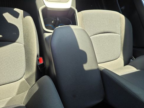 Used 2025 Toyota RAV4 LE AWD/4WD image 55