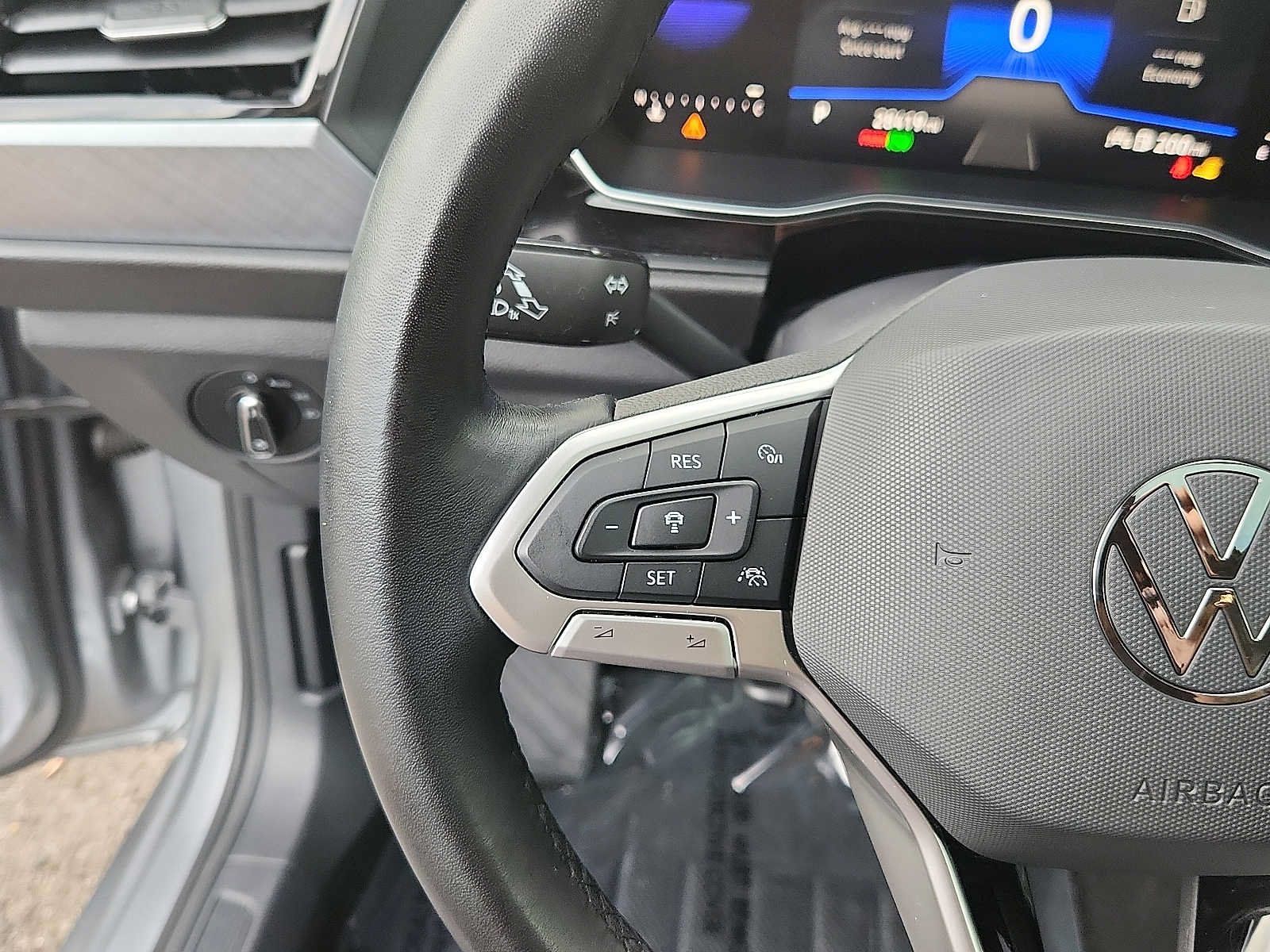 Used 2023 Volkswagen Jetta SE FWD image 20