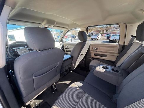 Used 2012 RAM 1500 Big Horn w/ Luxury Group image 19