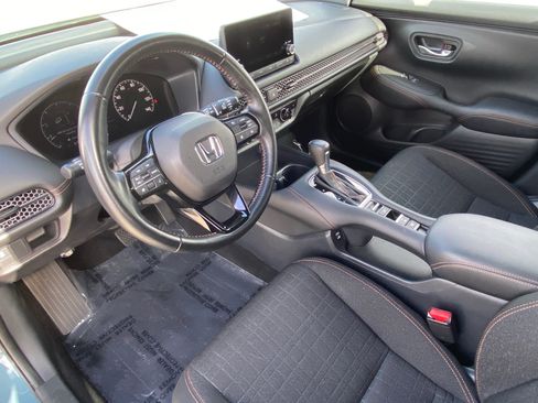 Used 2025 Honda HR-V Sport image 17