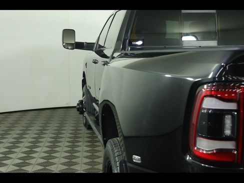 Used 2021 RAM 3500 Big Horn w/ Level B Equipment Group image 18