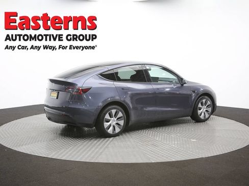 Used 2022 Tesla Model Y Long Range AWD/4WD image 41