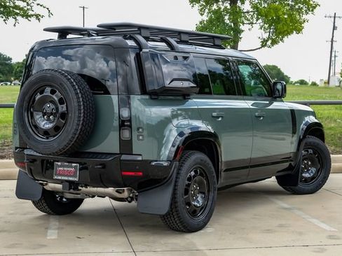 New 2026 Land Rover Defender 110 Trophy Edition AWD/4WD image 10