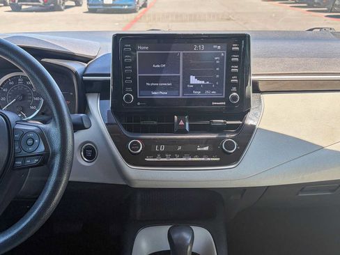 Used 2021 Toyota Corolla LE w/ LE Convenience Package FWD image 13