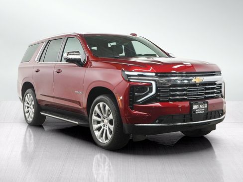 Used 2025 Chevrolet Tahoe Premier AWD/4WD image 7