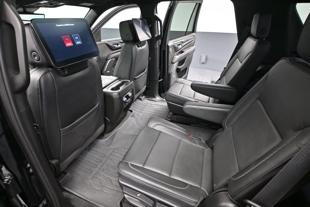 Used 2024 GMC Yukon Denali w/ Denali Reserve Package AWD/4WD image 31