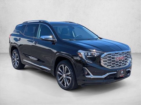 Used 2018 GMC Terrain Denali w/ Advanced Safety Package AWD/4WD image 3