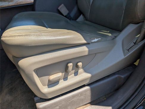 Used 2018 Chevrolet Silverado 1500 LTZ w/ Sport Package AWD/4WD image 10