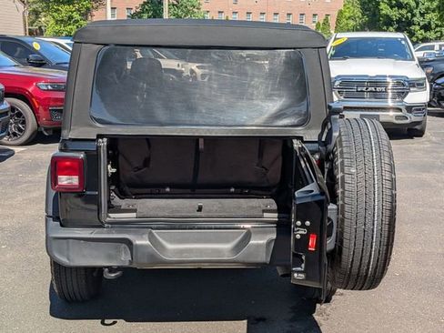 Used 2024 Jeep Wrangler Sport AWD/4WD image 25