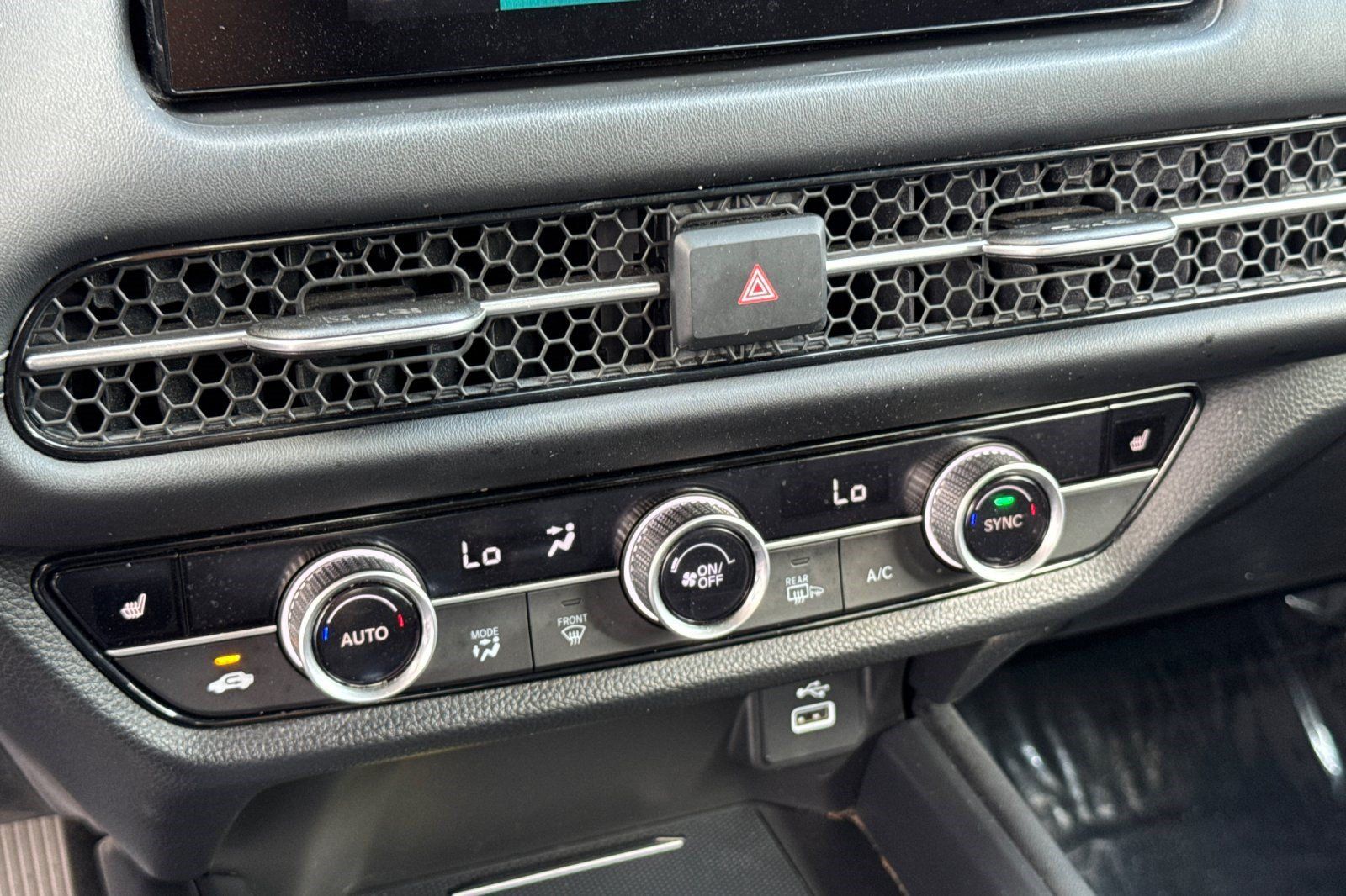 Certified 2024 Honda HR-V EX-L image 19
