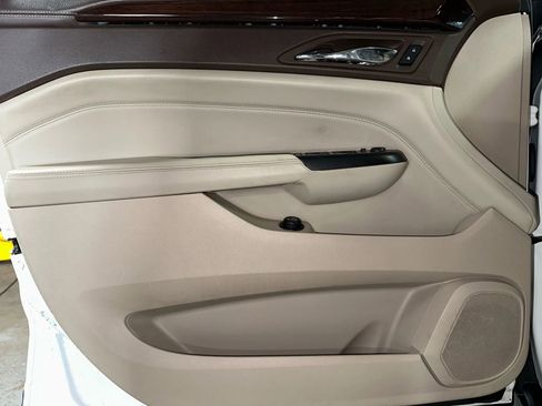 Used 2015 Cadillac SRX Luxury w/ Driver Awareness Package image 15