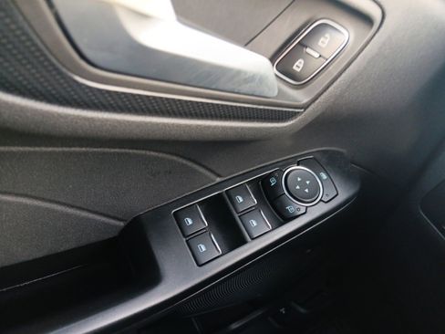 Used 2025 Ford Escape ST-Line image 29