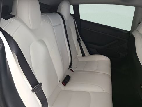 Used 2021 Tesla Model 3 Standard Range Plus RWD image 17
