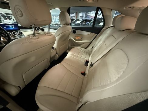 Used 2021 Mercedes-Benz GLC 300 image 16