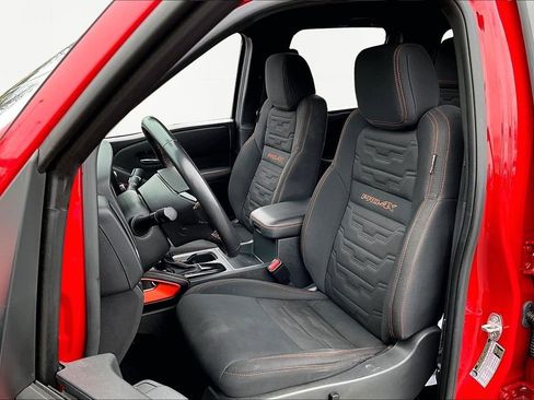 Used 2023 Nissan Frontier PRO-4X w/ Pro Convenience Package image 18