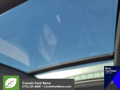 Used 2021 Porsche Macan AWD/4WD image 18