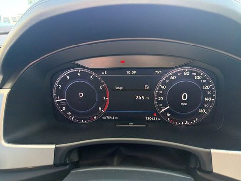 Used 2018 Volkswagen Atlas SEL Premium image 17