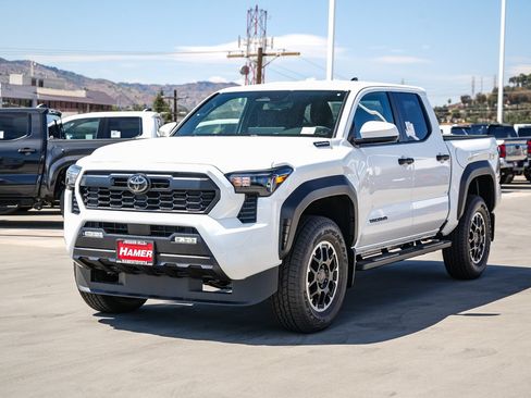 New 2026 Toyota Tacoma TRD Off-Road AWD/4WD image 3