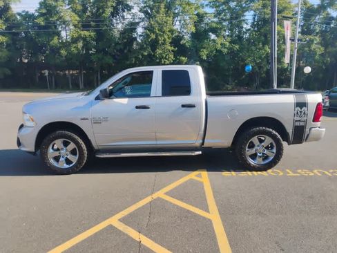 Used 2019 RAM 1500 Express w/ Express Value Package AWD/4WD image 5