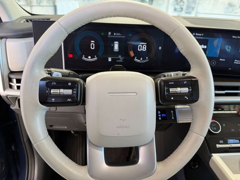 Used 2025 Hyundai Santa Fe SEL image 30