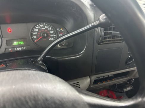 Used 2006 Ford F350 XL RWD image 29