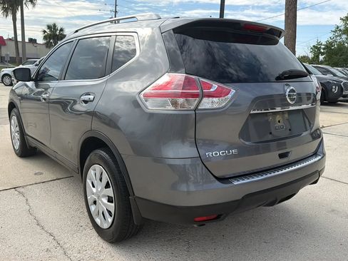 Used 2016 Nissan Rogue S w/ Appearance Package FWD image 3