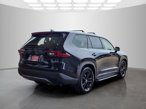 New 2026 Toyota Grand Highlander Limited FWD image 3