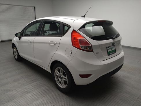 Used 2017 Ford Fiesta SE image 3