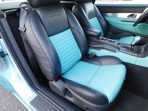Used 2002 Ford Thunderbird Deluxe image 18