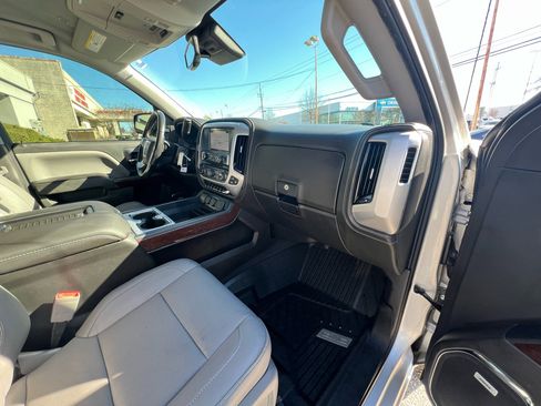 Used 2018 GMC Sierra 1500 SLT image 37