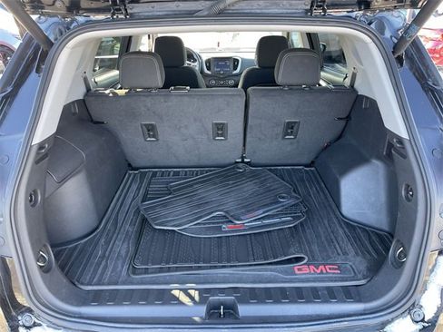 Used 2022 GMC Terrain SLE w/ Driver Convenience Package image 22