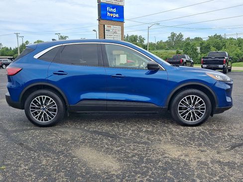 Used 2022 Ford Escape SE FWD image 25