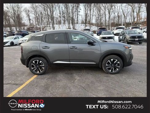 Used 2026 Nissan Kicks SV w/ Cold Weather Package AWD/4WD image 5