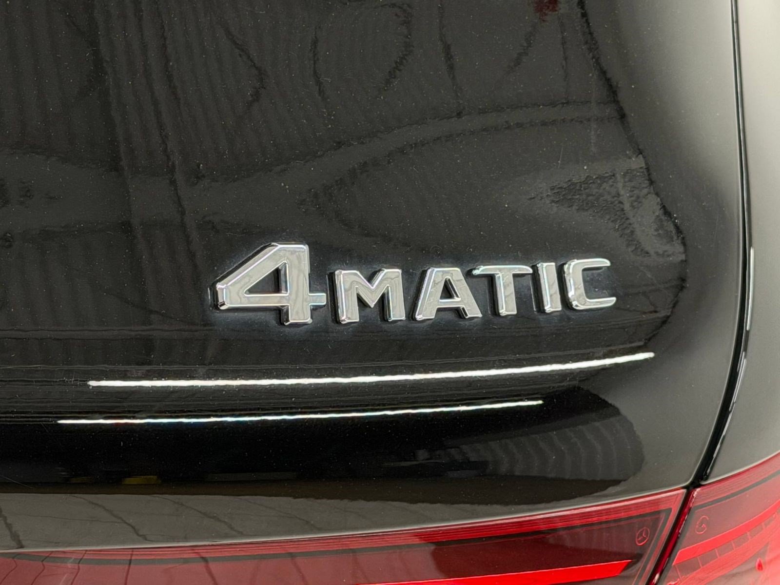 Used 2022 Mercedes-Benz GLC 300 4MATIC image 32