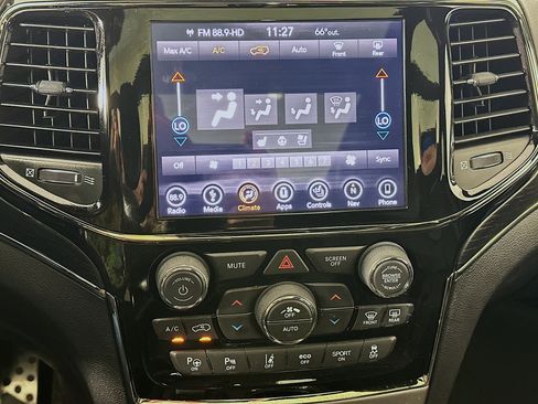 Used 2019 Jeep Grand Cherokee High Altitude image 24