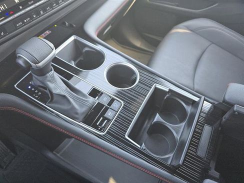 Used 2025 Toyota Sienna XSE image 51