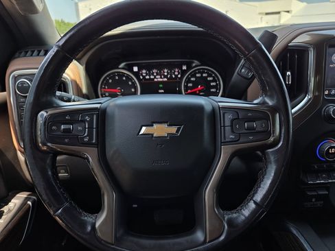 Used 2022 Chevrolet Silverado 1500 High Country w/ Technology Package AWD/4WD image 23