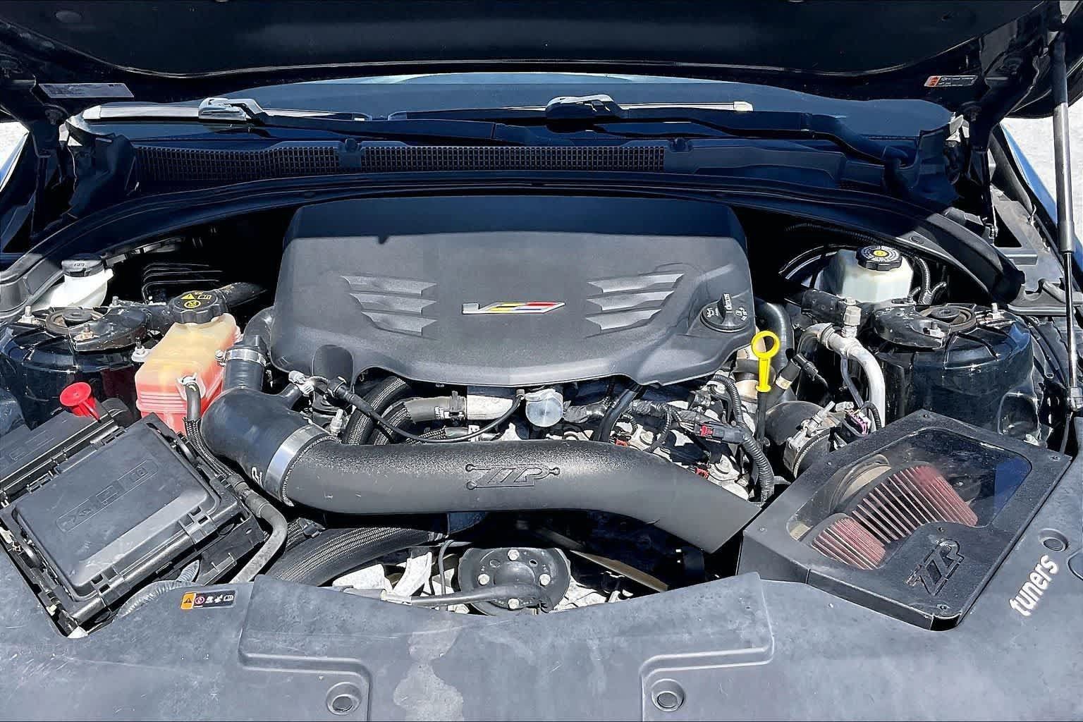 Used 2017 Cadillac ATS V w/ Luxury Package RWD image 9
