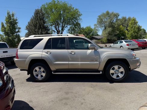 Used 2004 Toyota 4Runner Limited AWD/4WD image 22