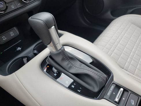 New 2027 Honda HR-V LX image 28