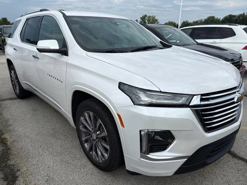 Used 2023 Chevrolet Traverse Premier AWD/4WD image 6
