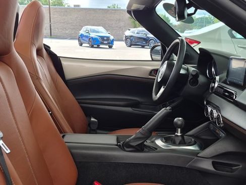 Used 2023 MAZDA MX-5 Miata Grand Touring RWD image 20