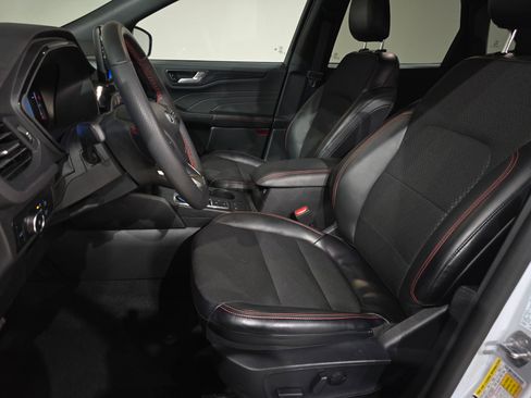 Used 2025 Ford Escape ST-Line Select image 19
