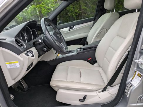 Used 2014 Mercedes-Benz C 250 Sedan image 13